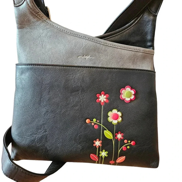 ESPE Gardenia Vegan Leather Boho Crossbody Hippie Messenger Bag. - Picture 3 of 8